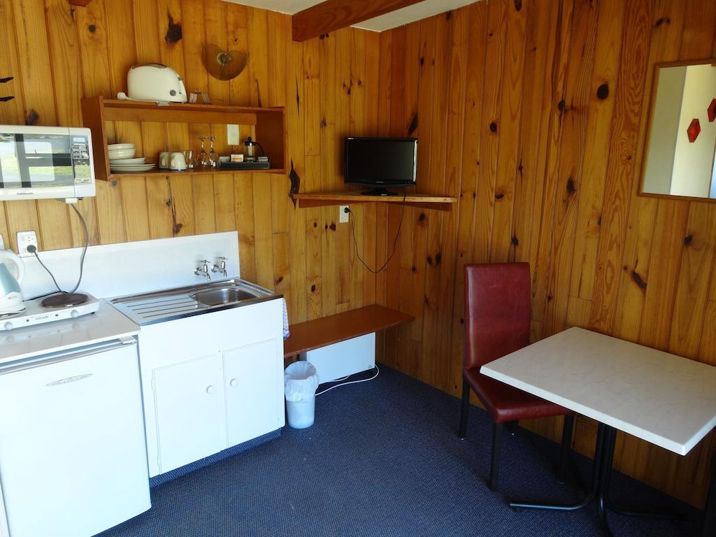 Ninety Mile Beach Holiday Park Waipapakauri Kamer foto