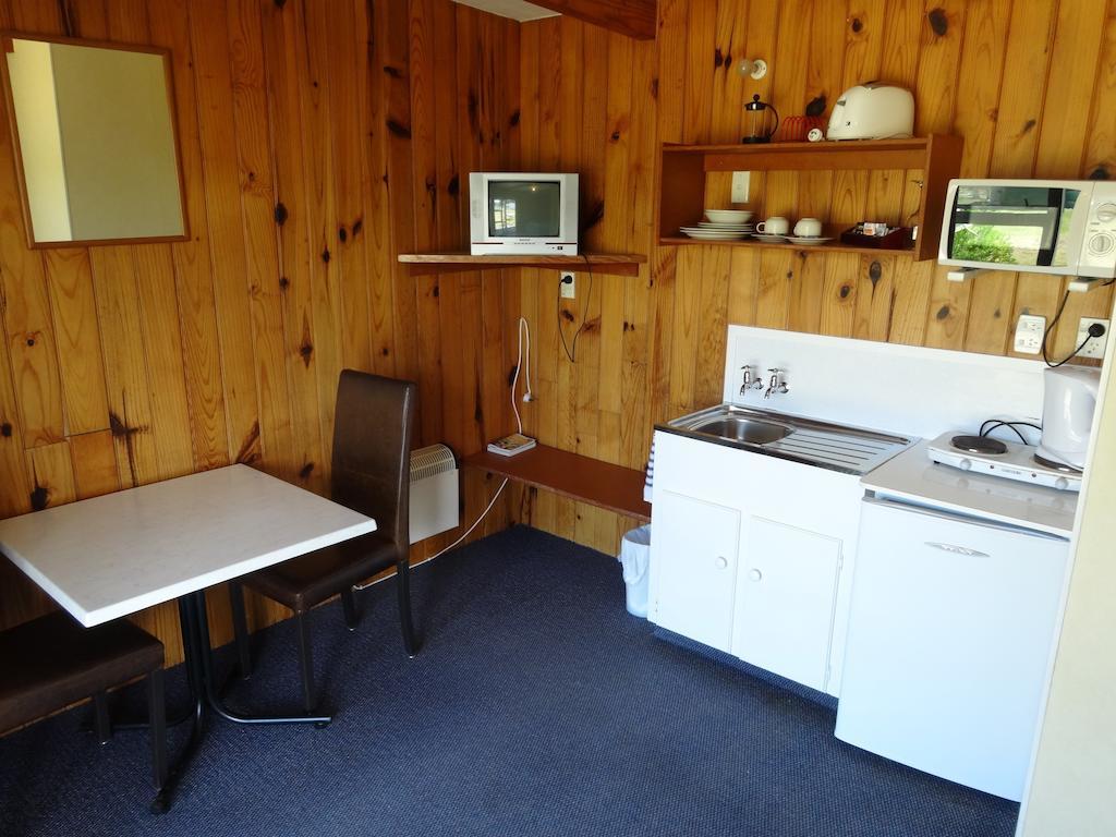Ninety Mile Beach Holiday Park Waipapakauri Kamer foto